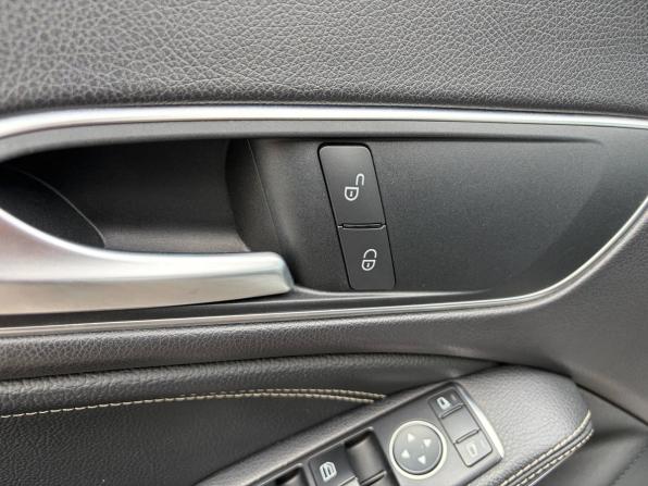 Mercedes-Benz CLA I (C117 X117) с пробегом 2014 года, цена 1 495 000 рублей, 156000 км, седан, Автокод Объявления