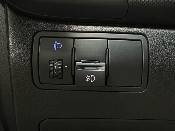 Hyundai Solaris I Рестайлинг с пробегом 2015 года, цена 890 000 рублей, 178380 км, хэтчбек, Автокод Объявления