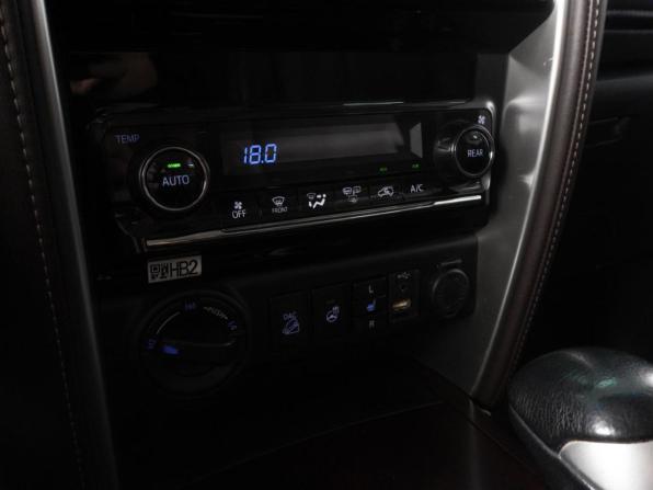 Toyota Fortuner II с пробегом 2018 года, цена 3 228 000 рублей, 120287 км, внедорожник, Автокод Объявления