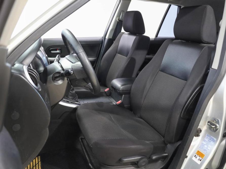 Suzuki Grand Vitara II Рестайлинг Ростов-на-Дону  - изображение 10
