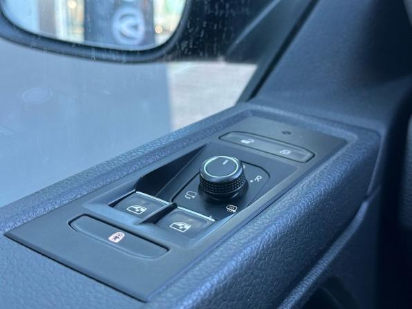 Volkswagen Multivan T6 Рестайлинг с пробегом 2021 года, цена 4 669 000 рублей, 158816 км, минивэн, Автокод Объявления