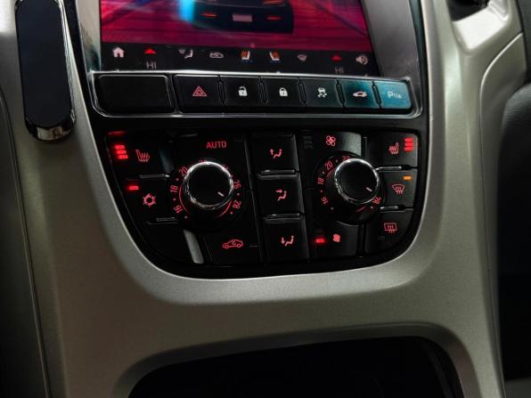 Opel Astra J Рестайлинг с пробегом 2012 года, цена 580 000 рублей, 230236 км, седан, Автокод Объявления