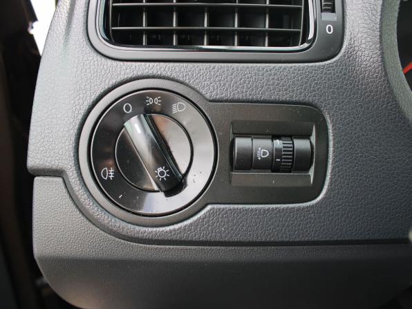 Volkswagen Polo V с пробегом 2014 года, цена 869 000 рублей, 155714 км, седан, Автокод Объявления