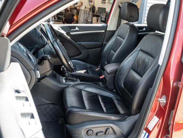 Volkswagen Tiguan I Рестайлинг с пробегом 2011 года, цена 1 395 000 рублей, 244216 км, внедорожник, Автокод Объявления