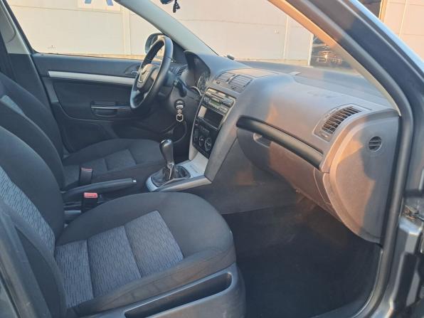 Skoda Octavia II (A5) Рестайлинг с пробегом 2009 года, цена 450 000 рублей, 394118 км, лифтбек, Автокод Объявления