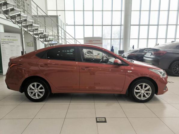 Hyundai Solaris II с пробегом 2017 года, цена 1 150 000 рублей, 161455 км, седан, Автокод Объявления