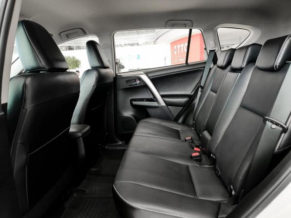 Toyota RAV4 IV (XA40) Рестайлинг с пробегом 2015 года, цена 2 499 000 рублей, 107518 км, внедорожник, Автокод Объявления