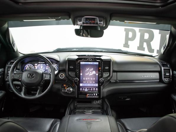 Ram 1500 V с пробегом 2022 года, цена 8 699 000 рублей, 8186 км, offers.body_type.unknown, Автокод Объявления