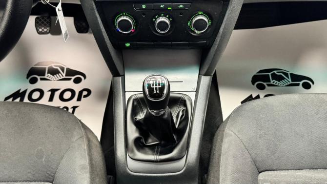 Skoda Octavia II (A5) Рестайлинг с пробегом 2011 года, цена 570 000 рублей, 191582 км, лифтбек, Автокод Объявления