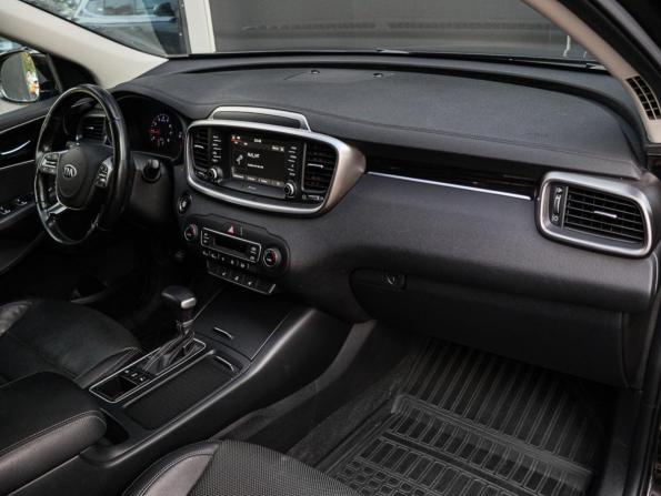 Kia Sorento III Prime Рестайлинг с пробегом 2019 года, цена 3 350 000 рублей, 57714 км, внедорожник, Автокод Объявления