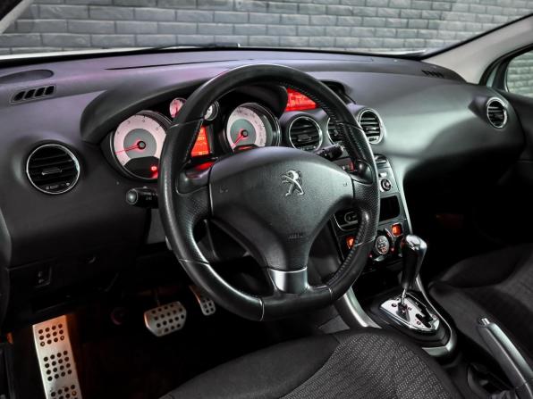 Peugeot 308 I Рестайлинг с пробегом 2011 года, цена 500 000 рублей, 264666 км, хэтчбек, Автокод Объявления