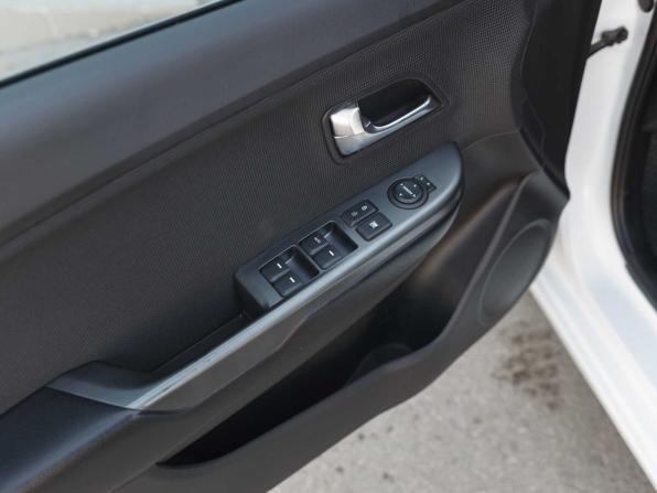 Kia Rio III Рестайлинг с пробегом 2015 года, цена 850 000 рублей, 297000 км, седан, Автокод Объявления
