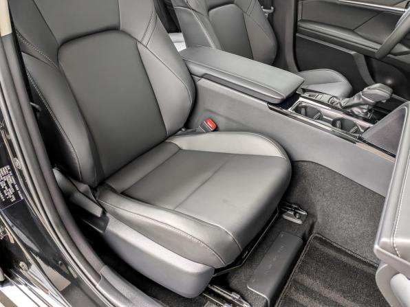 Toyota Camry IX (XV80) China Market с пробегом 2025 года, цена 4 199 000 рублей, 414 км, седан, Автокод Объявления