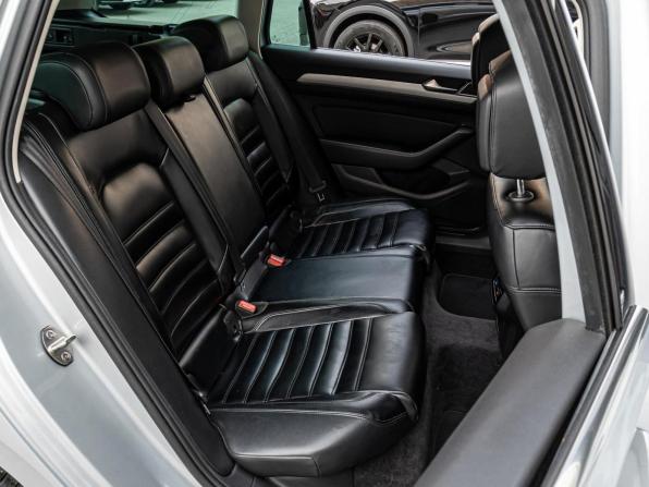 Volkswagen Passat B8 с пробегом 2018 года, цена 1 959 000 рублей, 167319 км, универсал, Автокод Объявления