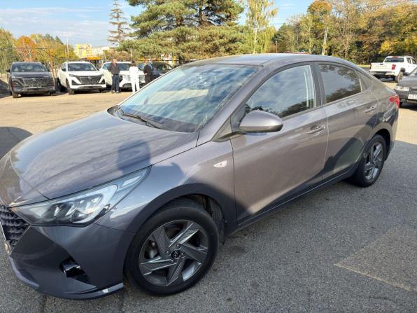 Hyundai Solaris II Рестайлинг с пробегом 2021 года, цена 1 490 000 рублей, 99515 км, седан, Автокод Объявления