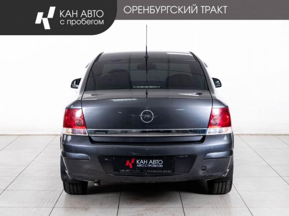 Opel Astra H Рестайлинг с пробегом 2012 года, цена 650 000 рублей, 241000 км, седан, Автокод Объявления