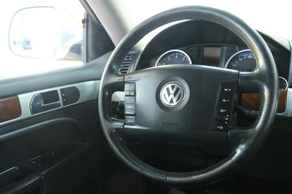 Volkswagen Touareg I Рестайлинг Омск  - изображение 14