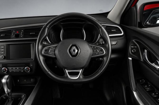 Renault Kadjar I с пробегом 2017 года, цена 1 719 000 рублей, 50000 км, внедорожник, Автокод Объявления