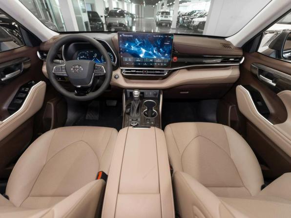 Toyota Highlander IV (XU70) с пробегом 2026 года, цена 5 900 000 рублей, 50 км, внедорожник, Автокод Объявления