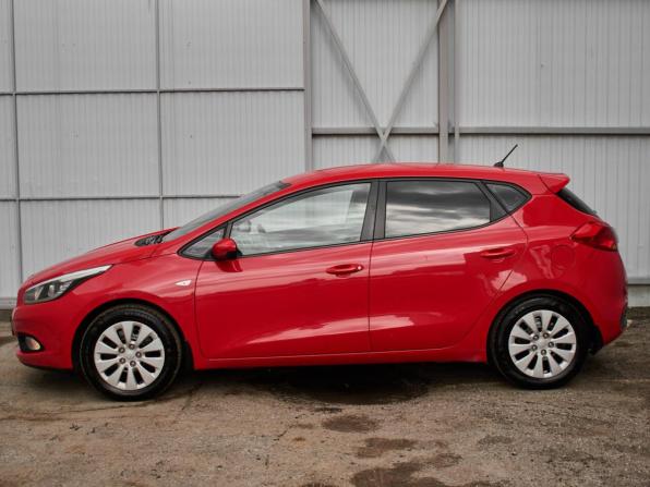 Kia Ceed II с пробегом 2014 года, цена 1 090 000 рублей, 155307 км, хэтчбек, Автокод Объявления