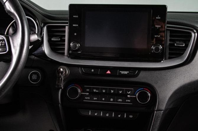 Kia Ceed III с пробегом 2021 года, цена 1 699 000 рублей, 180000 км, хэтчбек, Автокод Объявления