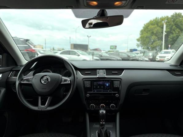 Skoda Octavia III (A7) Рестайлинг с пробегом 2017 года, цена 1 600 000 рублей, 171586 км, лифтбек, Автокод Объявления