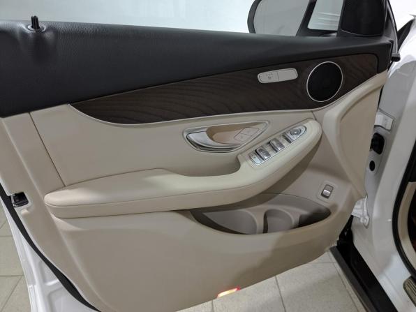 Mercedes-Benz GLC I (X253) Рестайлинг с пробегом 2019 года, цена 3 790 000 рублей, 71258 км, внедорожник, Автокод Объявления