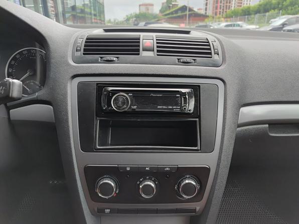 Skoda Octavia II (A5) Рестайлинг с пробегом 2010 года, цена 820 000 рублей, 158727 км, лифтбек, Автокод Объявления