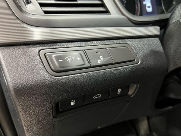 Hyundai Sonata VII (LF) Рестайлинг с пробегом 2019 года, цена 1 747 000 рублей, 153633 км, седан, Автокод Объявления