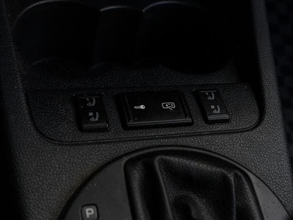 Skoda Fabia II Рестайлинг с пробегом 2012 года, цена 900 000 рублей, 83315 км, хэтчбек, Автокод Объявления