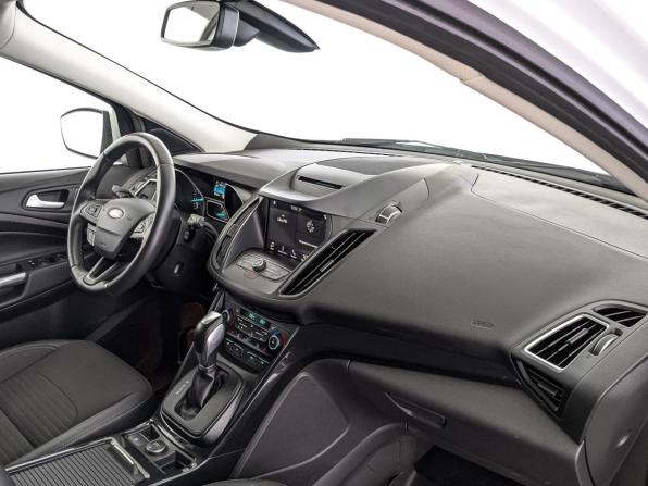 Ford Kuga II Рестайлинг с пробегом 2019 года, цена 1 870 000 рублей, 106318 км, внедорожник, Автокод Объявления