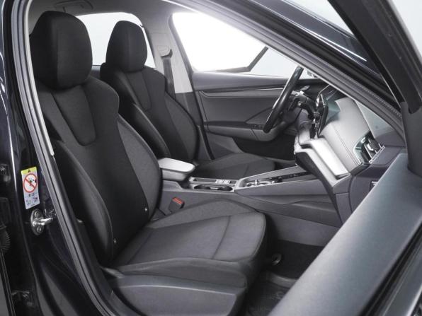 Skoda Octavia IV (A8) с пробегом 2021 года, цена 2 170 000 рублей, 99415 км, лифтбек, Автокод Объявления
