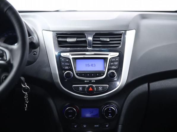 Hyundai Solaris I с пробегом 2011 года, цена 620 000 рублей, 250131 км, седан, Автокод Объявления