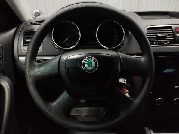 Skoda Yeti I с пробегом 2012 года, цена 750 000 рублей, 134282 км, внедорожник, Автокод Объявления