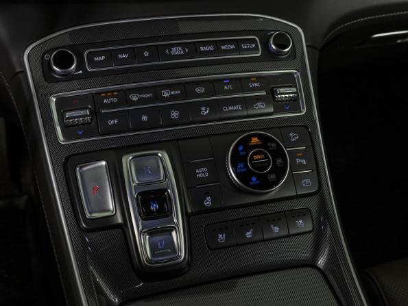 Hyundai Santa Fe IV Рестайлинг с пробегом 2021 года, цена 3 749 000 рублей, 77171 км, внедорожник, Автокод Объявления