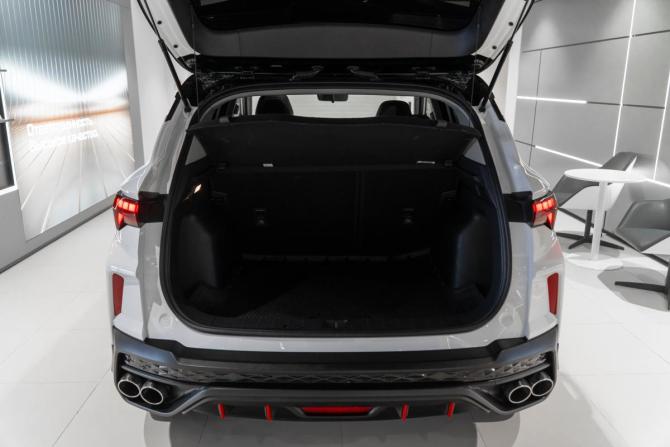 Geely Coolray I Рестайлинг с пробегом 2023 года, цена 2 025 000 рублей, 24963 км, внедорожник, Автокод Объявления