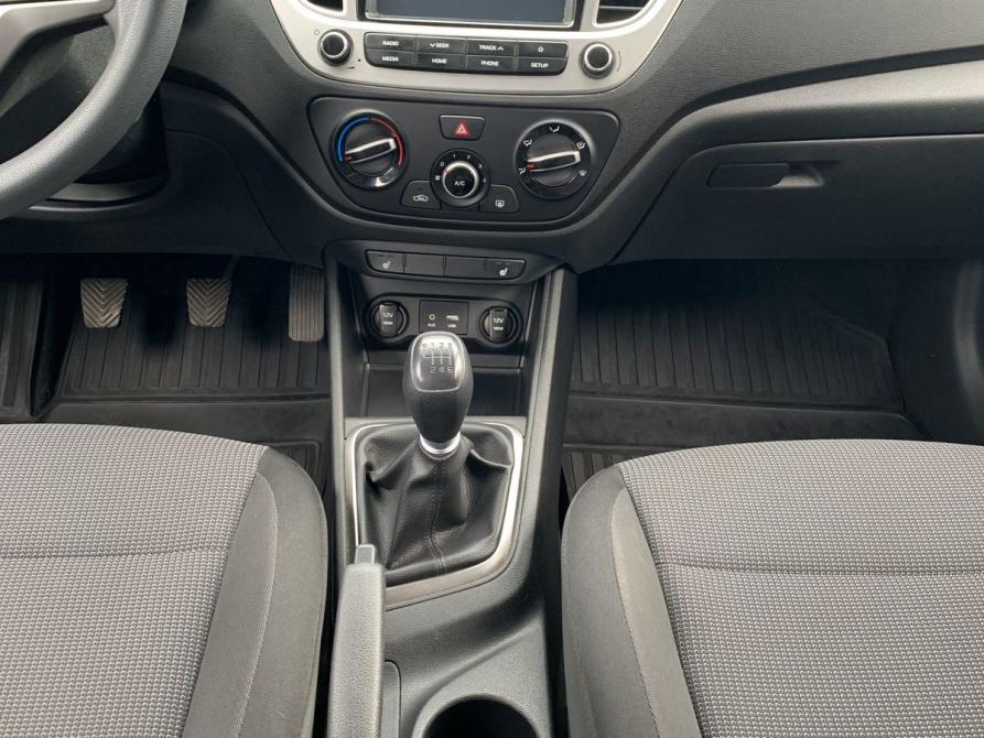 Hyundai Solaris II Великие Луки  - изображение 13