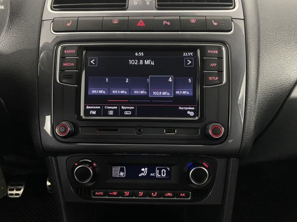 Volkswagen Polo V Рестайлинг с пробегом 2018 года, цена 975 000 рублей, 146183 км, седан, Автокод Объявления