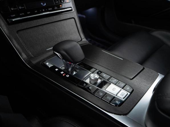Kia K7 YG (II) Рестайлинг с пробегом 2019 года, цена 3 498 999 рублей, 68118 км, седан, Автокод Объявления