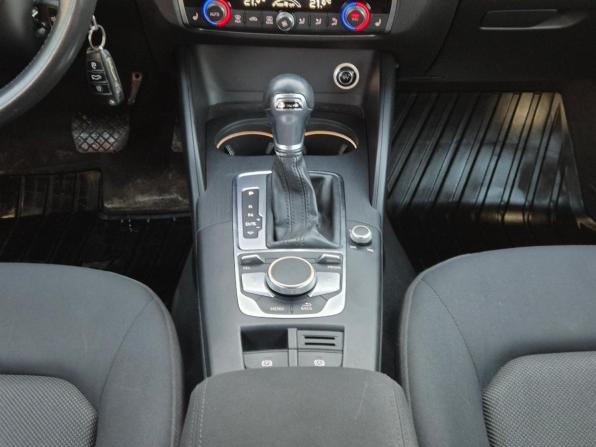 Audi A3 III (8V) Рестайлинг с пробегом 2019 года, цена 2 240 000 рублей, 40213 км, седан, Автокод Объявления