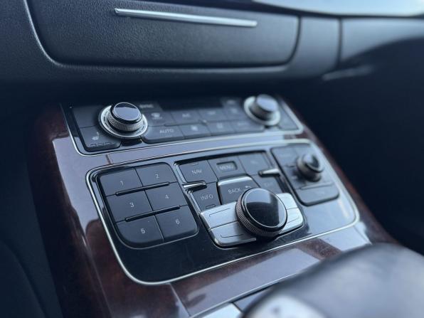 Audi A8 III (D4) с пробегом 2013 года, цена 1 195 000 рублей, 331219 км, седан, Автокод Объявления