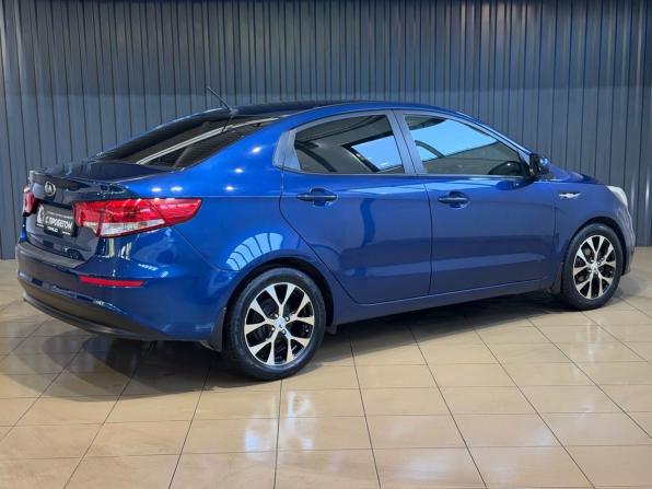 Kia Rio III Рестайлинг с пробегом 2016 года, цена 1 299 900 рублей, 84500 км, седан, Автокод Объявления