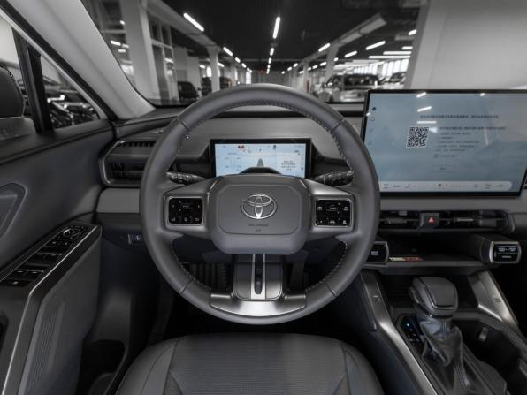Toyota RAV4 VI (XA60) с пробегом 2026 года, цена 4 100 000 рублей, 50 км, внедорожник, Автокод Объявления