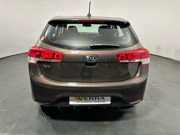 Kia Rio III Рестайлинг с пробегом 2017 года, цена 1 000 000 рублей, 100771 км, седан, Автокод Объявления