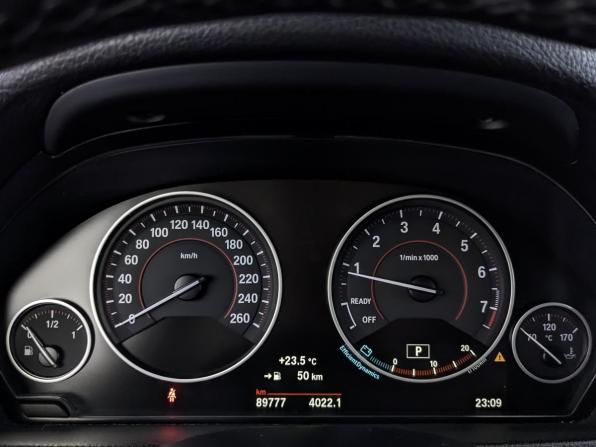 BMW 3 серии VI (F3x) Рестайлинг с пробегом 2018 года, цена 2 995 000 рублей, 89771 км, седан, Автокод Объявления