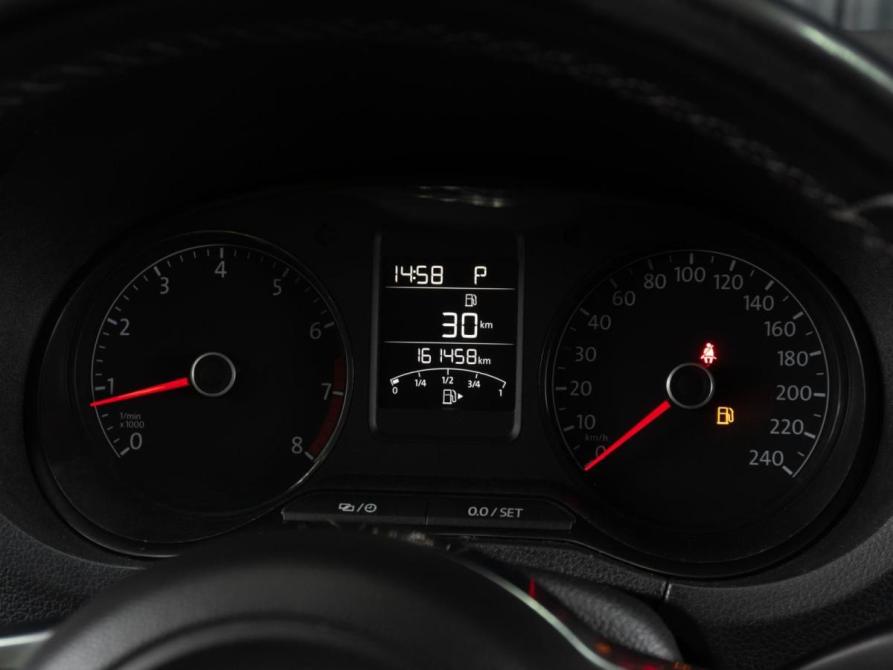 Volkswagen Polo V Рестайлинг Тюмень  - изображение 14