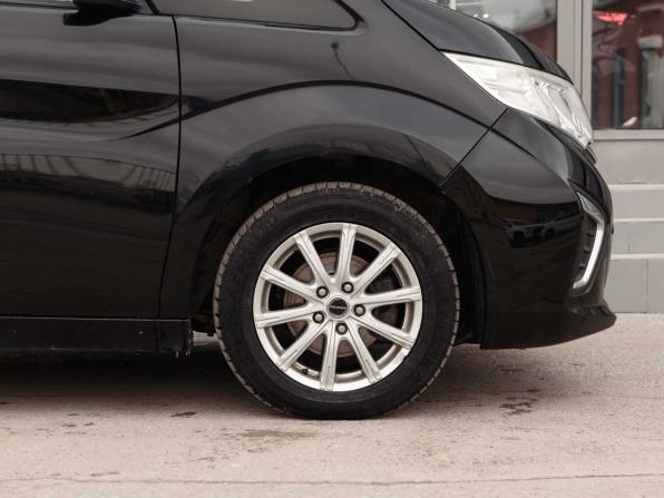 Honda Stepwgn V с пробегом 2016 года, цена 1 680 000 рублей, 188888 км, минивэн, Автокод Объявления