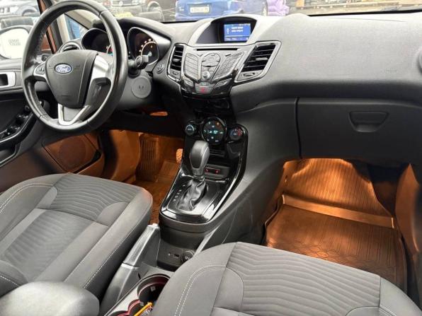 Ford Fiesta Mk6 Рестайлинг с пробегом 2015 года, цена 750 000 рублей, 137700 км, седан, Автокод Объявления