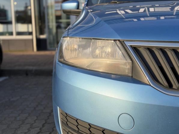 Skoda Rapid I с пробегом 2015 года, цена 943 000 рублей, 181630 км, лифтбек, Автокод Объявления