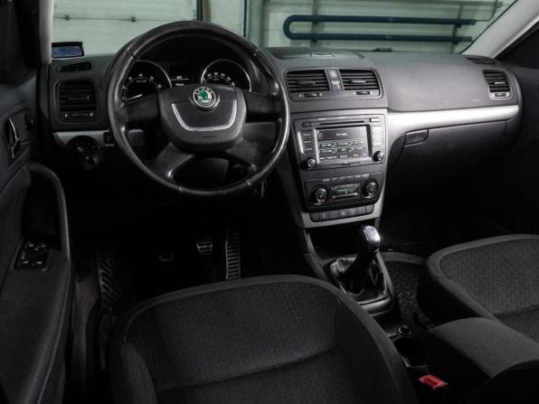 Skoda Yeti I с пробегом 2010 года, цена 949 000 рублей, 140758 км, внедорожник, Автокод Объявления